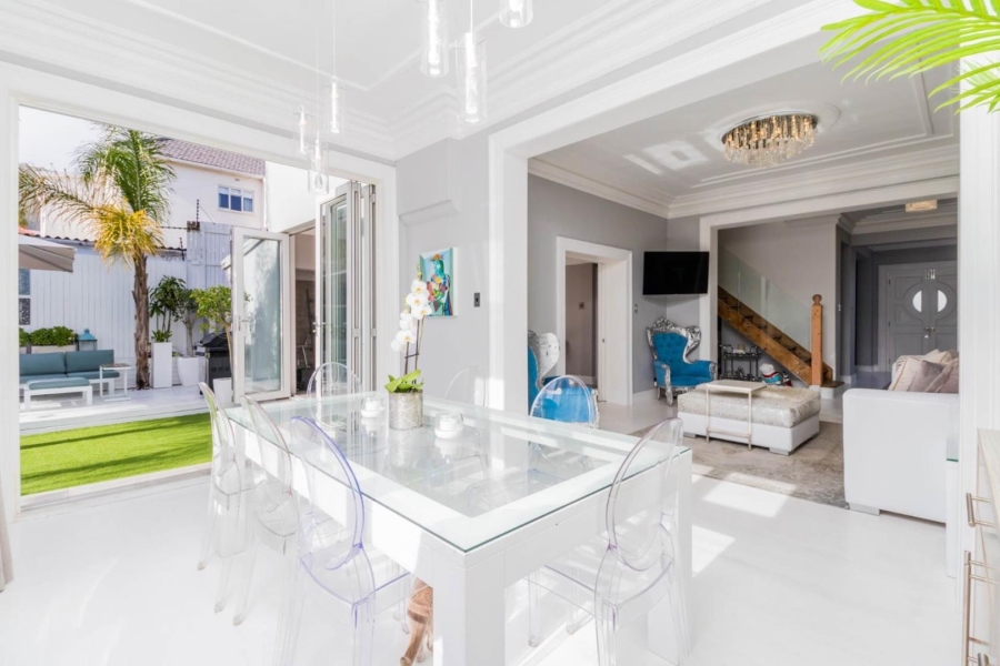 3 Bedroom Property for Sale in Fresnaye Western Cape